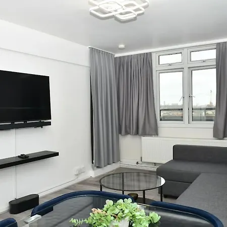 Apartment Away From London