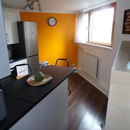 Apartment Chelsea - Orange - *