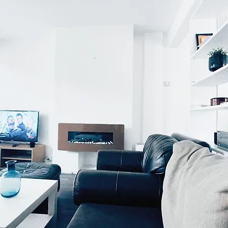 Studio - O2 & Excel Center Apartment *