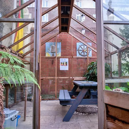 Guest house Lotus London