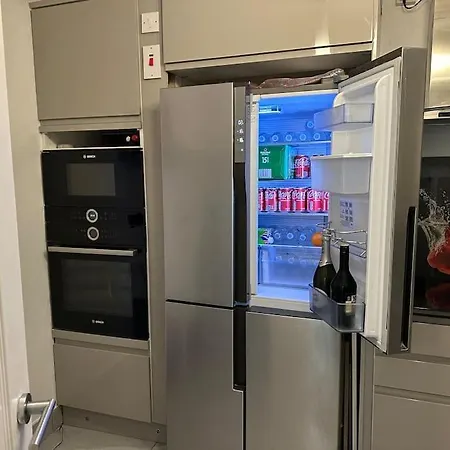 Apartment Zion London