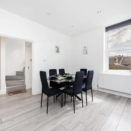 Apartment Beautiful 3-bed In Shepherd's Bush London