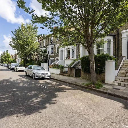 Beautiful 3-bed In Shepherd's Bush *