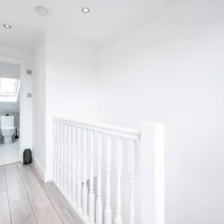 Beautiful 3-bed In Shepherd's Bush *