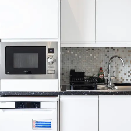 Beautiful 3-bed In Shepherd's Bush