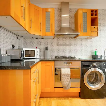 Riverside Thames & O2 Arena Retreat - Luxury 2bhk * Abbey Wood