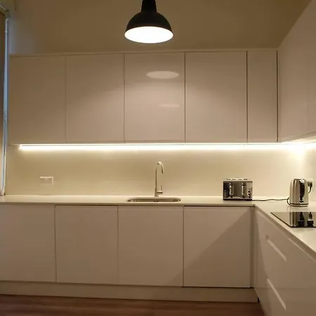 Apartment 4 Bedrooms Hyde Park *