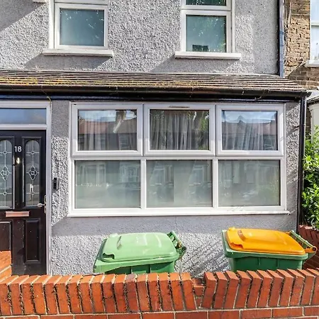 Appartement Spacious & Chic 3-bed House Near Central