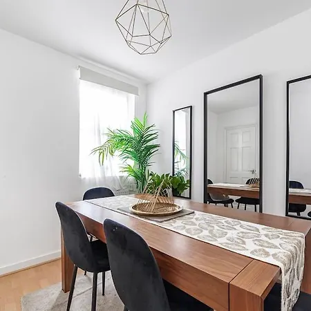 Appartement Spacious & Chic 3-bed House Near Central *