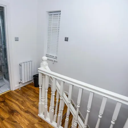 Apartment Luxury House In London Erith