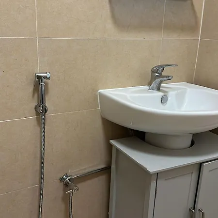 11 Dudley Court Apartment