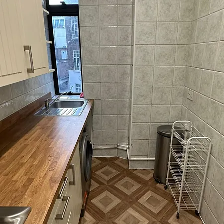 Apartment 11 Dudley Court