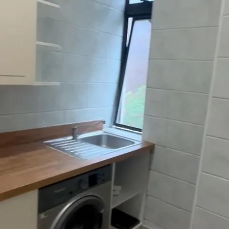 11 Dudley Court *