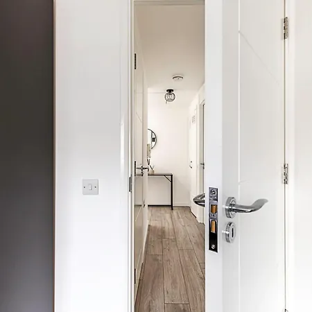 Finsbury Park Retreat Modern Comfort Apartment
