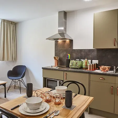 Chic Modern At Mannequin House In