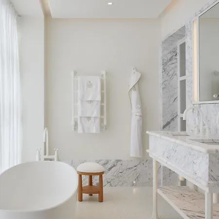 Claridge's, Maybourne Collection Hotel