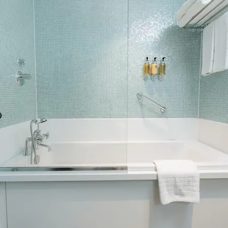 Leicester House 3*