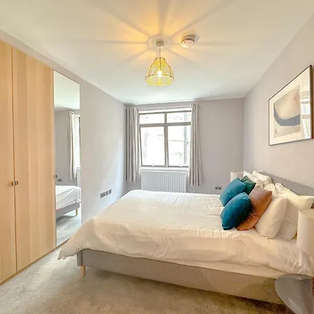 Apartment Baker Street London