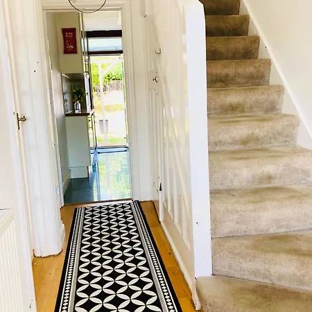 Apartment Cosy Relaxing 4 Bed With 2 Parking Space *
