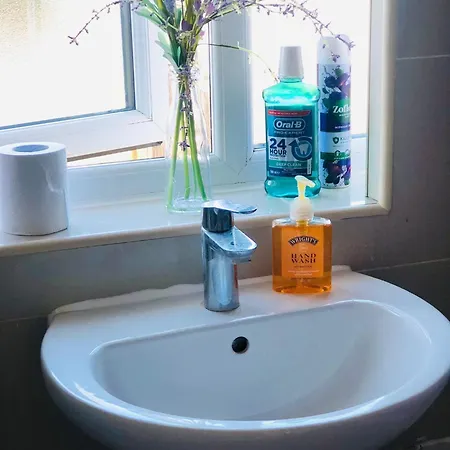 Apartment Cosy Relaxing 4 Bed With 2 Parking Space