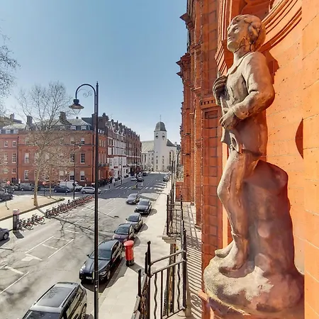 Sir Hans Sloane Apartment