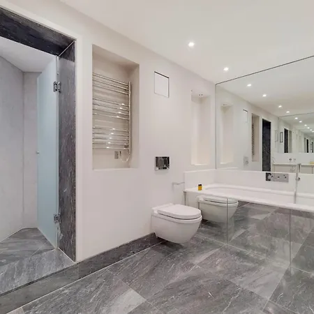 Apartment Sir Hans Sloane London