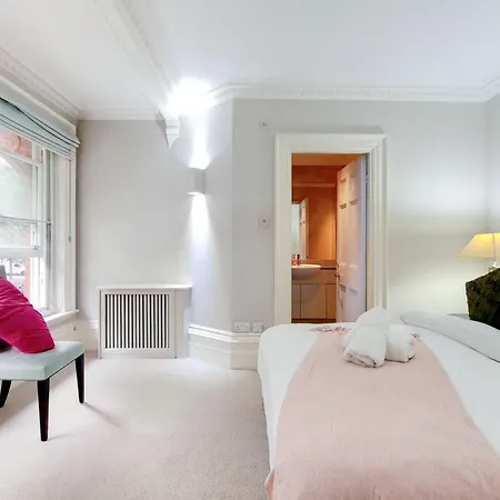 Sir Hans Sloane Apartment