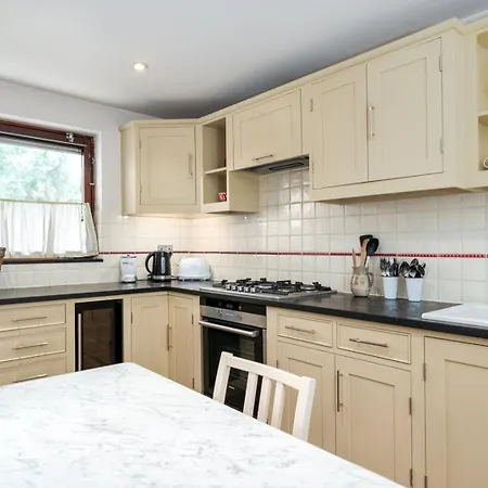 Guestready - Lovely Ground Floor Duplex With Patio In Southbank London
