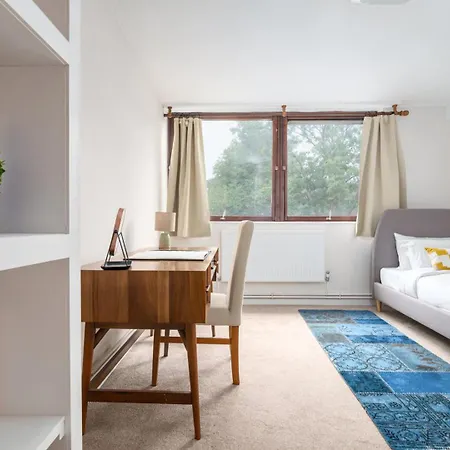 Guestready - Lovely Ground Floor Duplex With Patio In Southbank * לונדון