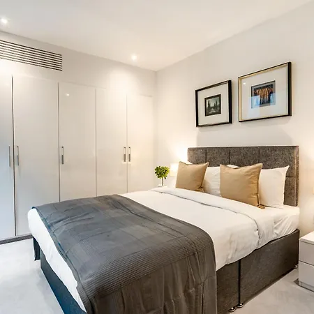 Be - The Lincoln's Residences * London