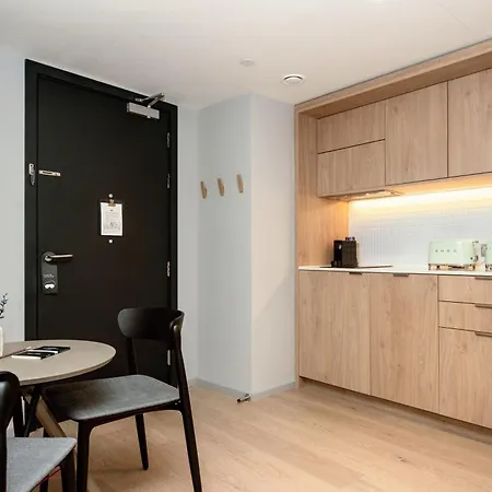 Wilde Aldgate Tower Bridge 4*