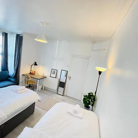 Pensjonat Leytonstone House - Sleepylodge *