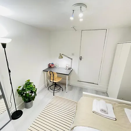 Leytonstone House - Sleepylodge Pensjonat *