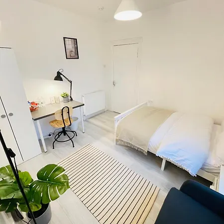 Leytonstone House - Sleepylodge Pensjonat *