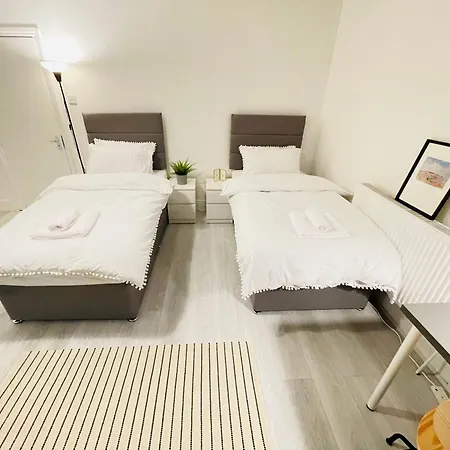 Leytonstone House - Sleepylodge *