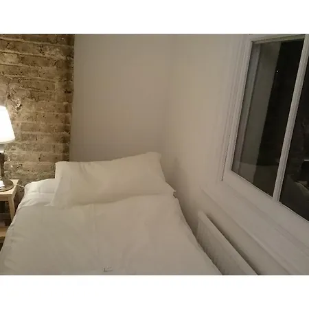 Flat. Georgian Terrace. Bright. Apartment London