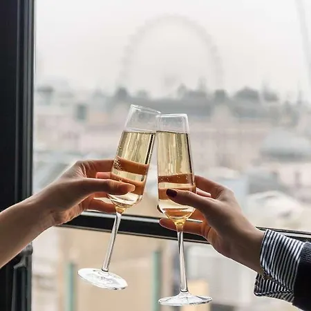 Hotel Radisson Blu Hotel, Leicester Square - Formerly Hampshire 5*