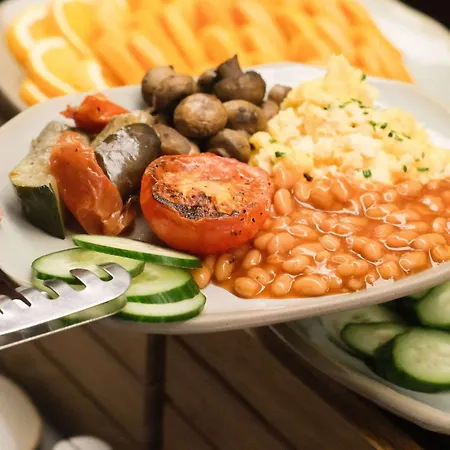 Tribe Canary Wharf Hotel 4*