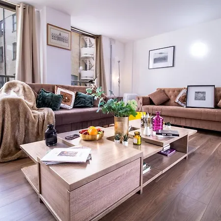 Apartment Spacious 2-bedroom In Piccadilly 6100p
