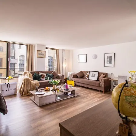 Spacious 2-bedroom In Piccadilly 6100p Apartment *