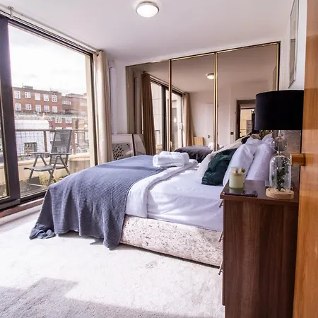 Spacious 2-bedroom In Piccadilly 6100p Apartment