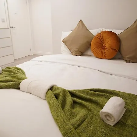 Apartment Peaceful Luxury Croydon