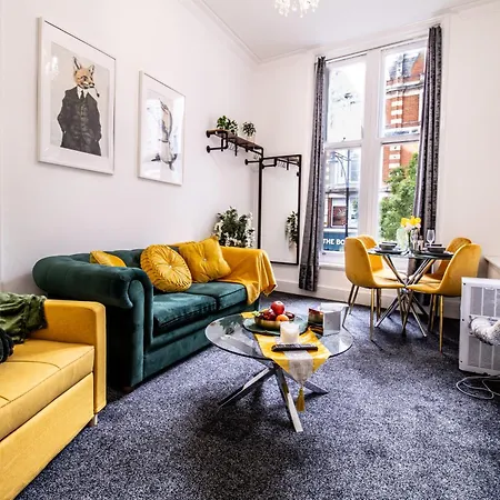 Apartment Oxford Street Chic Retreat - Unparalleled Elegance And Urban Comfort! Gc1