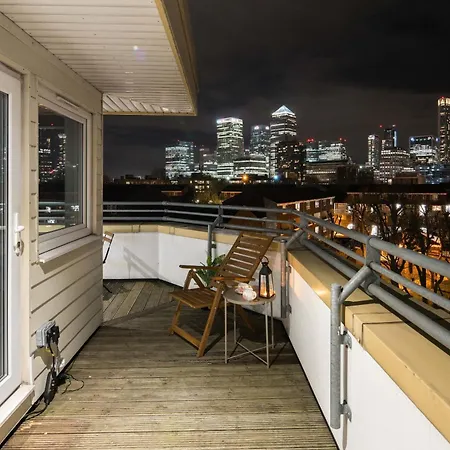 Canarywharf By Sleepy * London