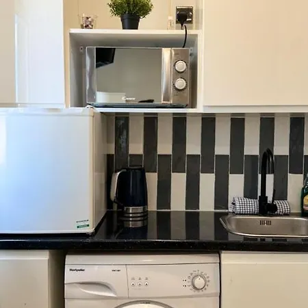 Flat In Acton Apartment London
