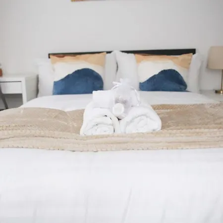 Cricklewood Deluxe Ensuite Guest house *