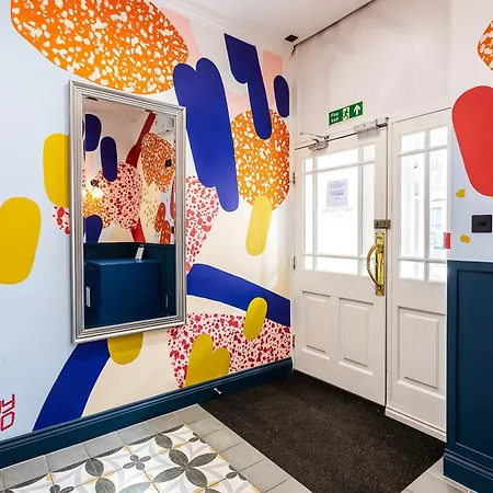 Apart-hotel Kensington - Warwick Road 3*