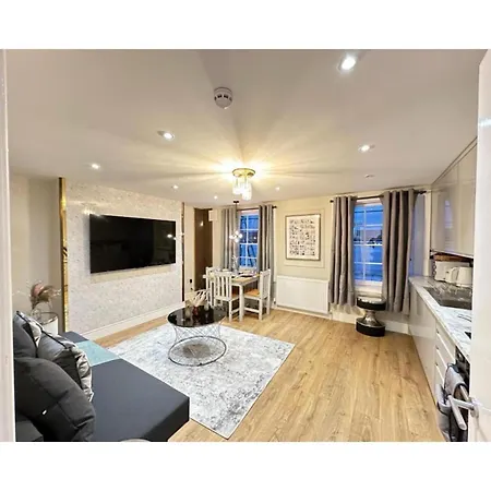 F3- Gorgeous 1 Bed Flat Near Edgware Road Station * London