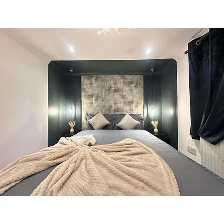F1- Stylish 1 Bed Flat Near Edgware Road *