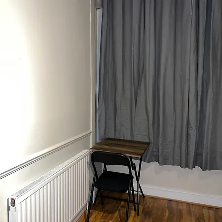 3 Bedroom * London